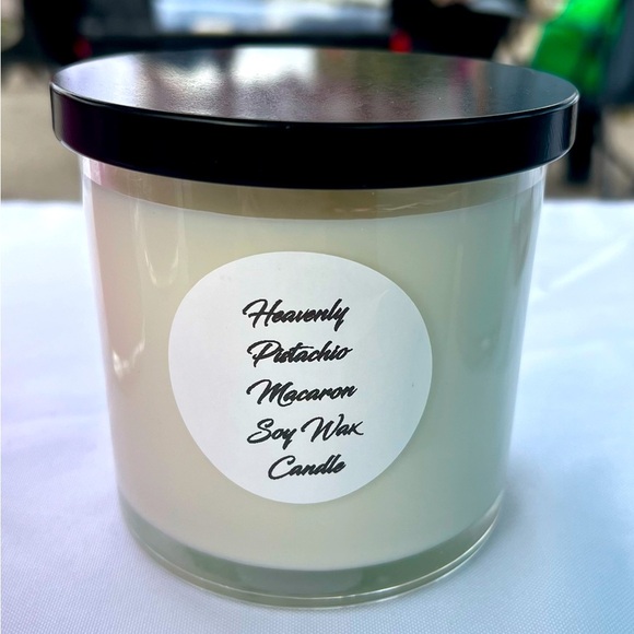 Heavenly Marshmallow Candle 16oz | Sweet Vanilla Soy Wax Candle | Cozy Scent - Picture 1 of 1